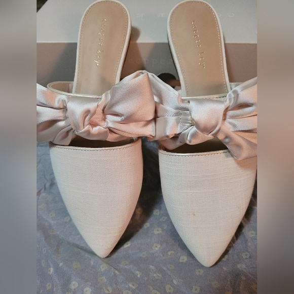 Copper Key Shoes - Copper Key Cream Bow Mules With Box